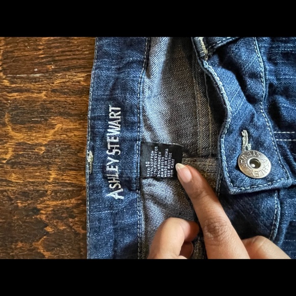 Women's Ashley Stewart jeans - Picture 2 of 6